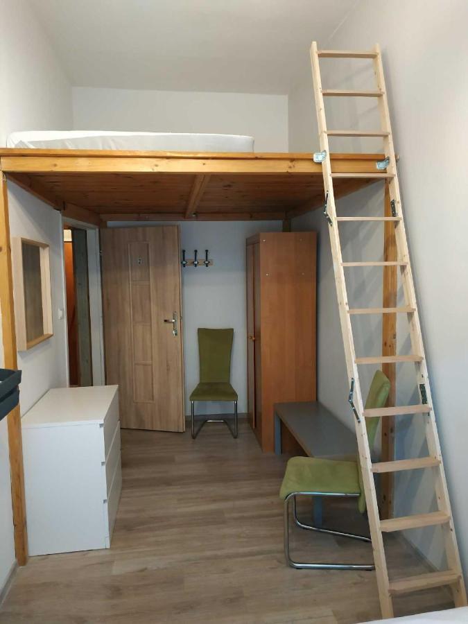 Rejtana Street Hostel 弗罗茨瓦夫 外观 照片